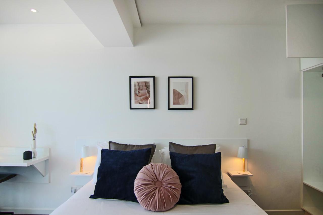 Phaedrus Living: Luxury Suite Nicosia 505 Экстерьер фото